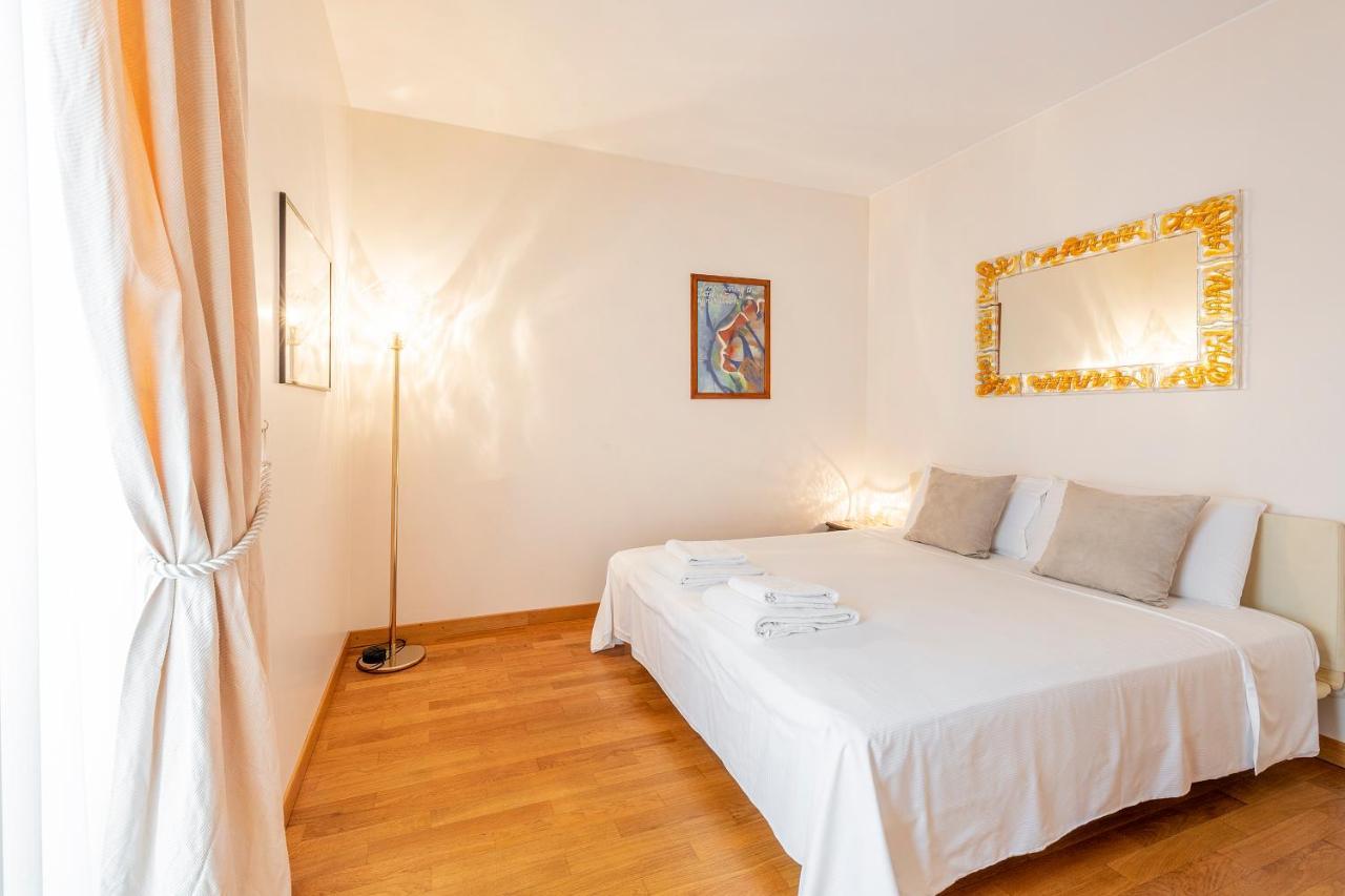 Milan Royal Suites - Centro Duomo Экстерьер фото