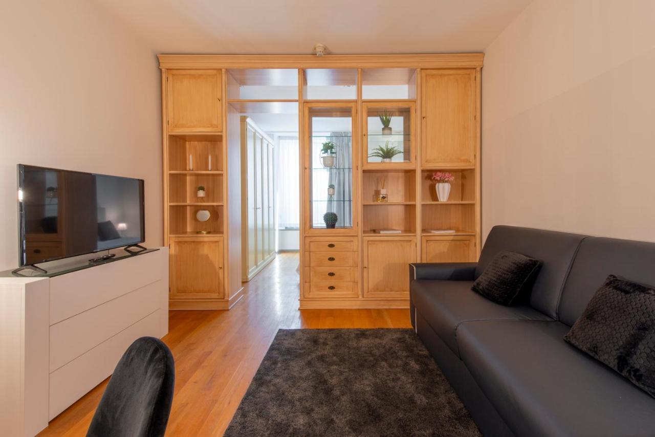 Milan Royal Suites - Centro Duomo Экстерьер фото