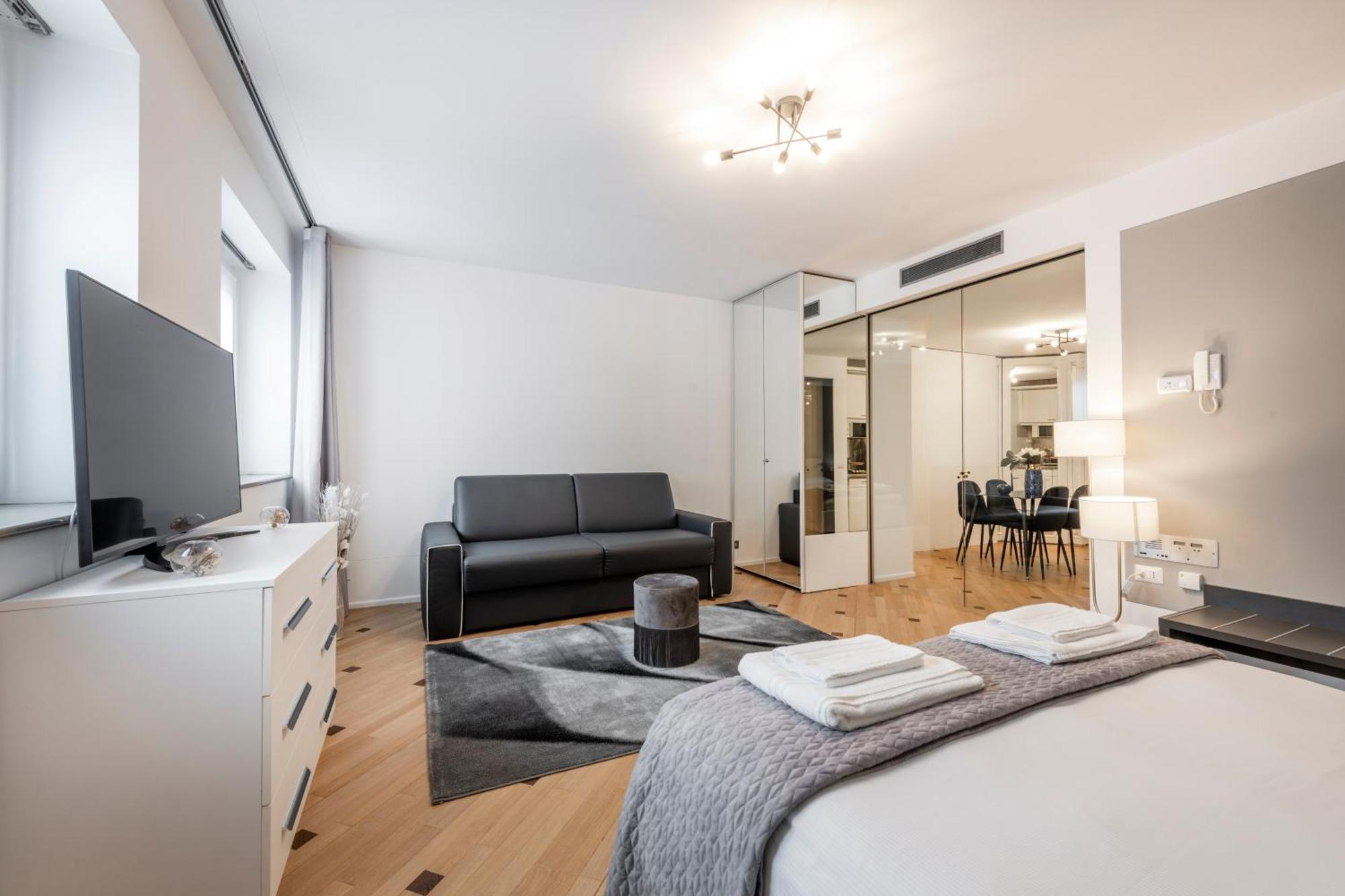 Milan Royal Suites - Centro Duomo Экстерьер фото