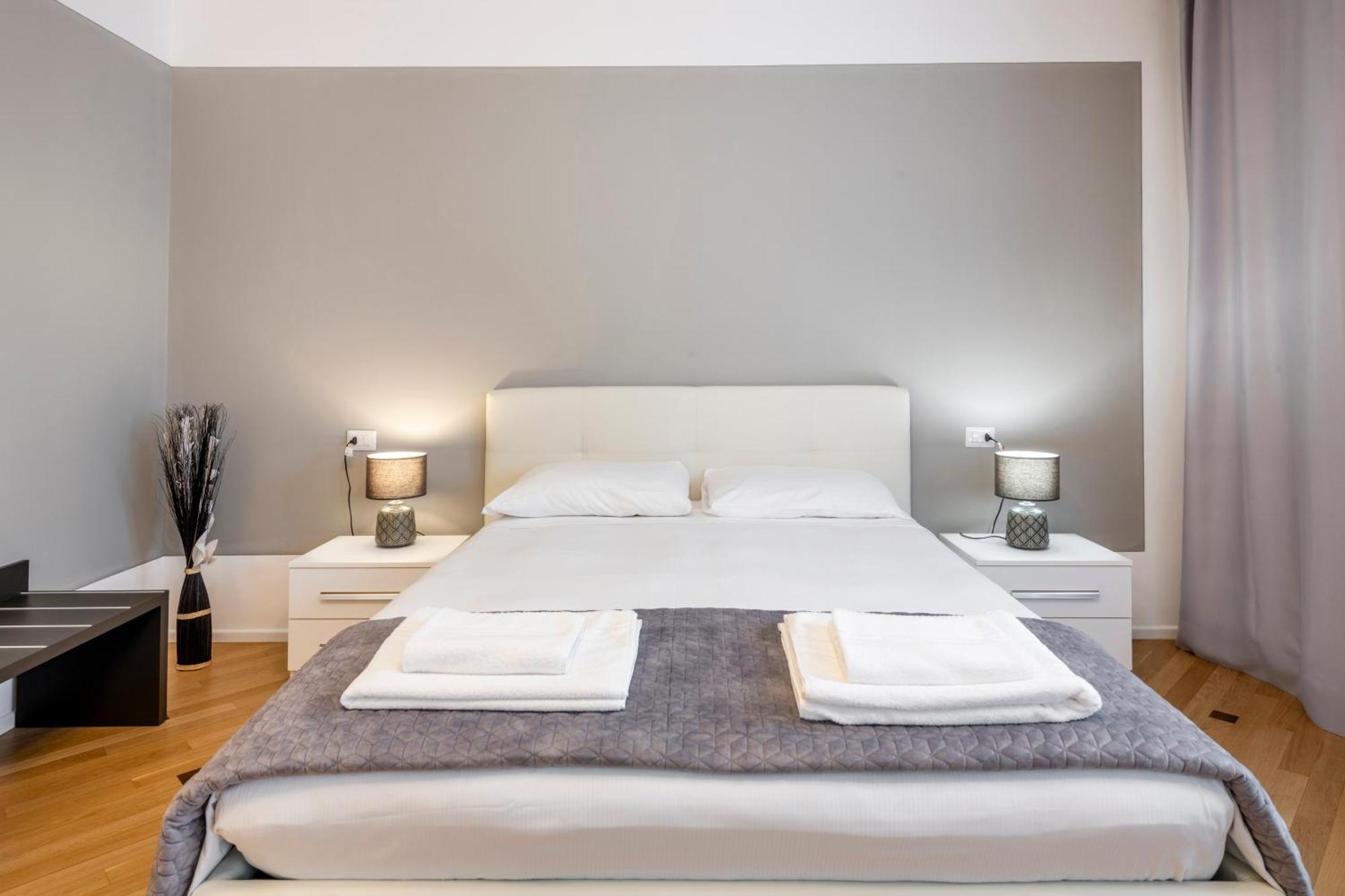 Milan Royal Suites - Centro Duomo Экстерьер фото